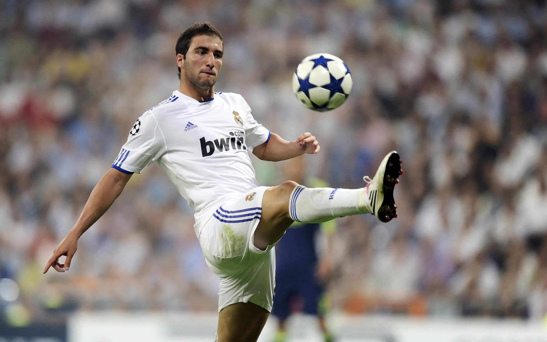 哈兰德双响加机器人舞，曼城3-1伯恩茅斯取主场9连胜，哈兰德曼城队长